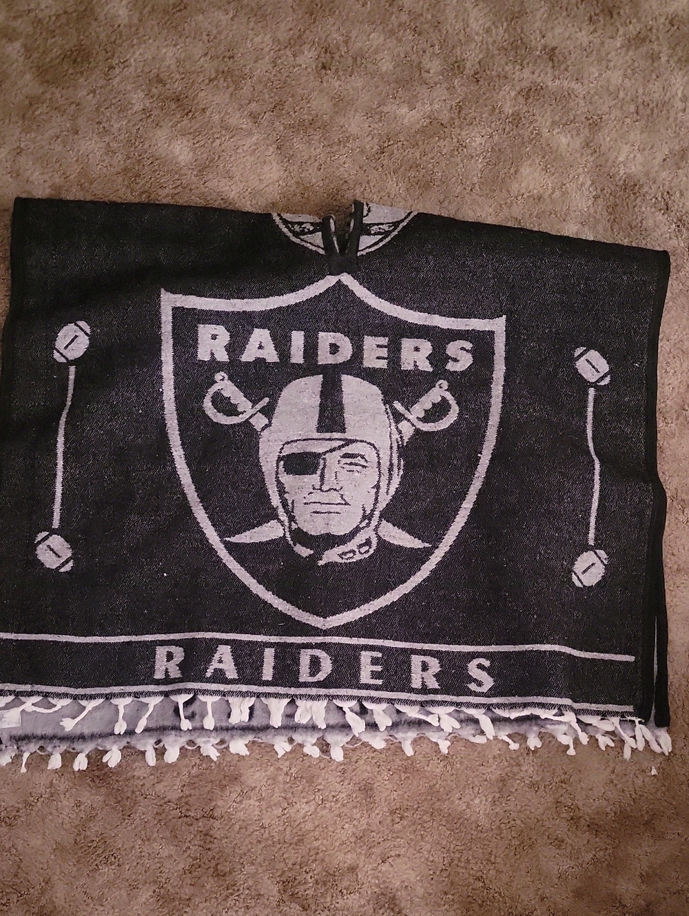 Raiders pancho